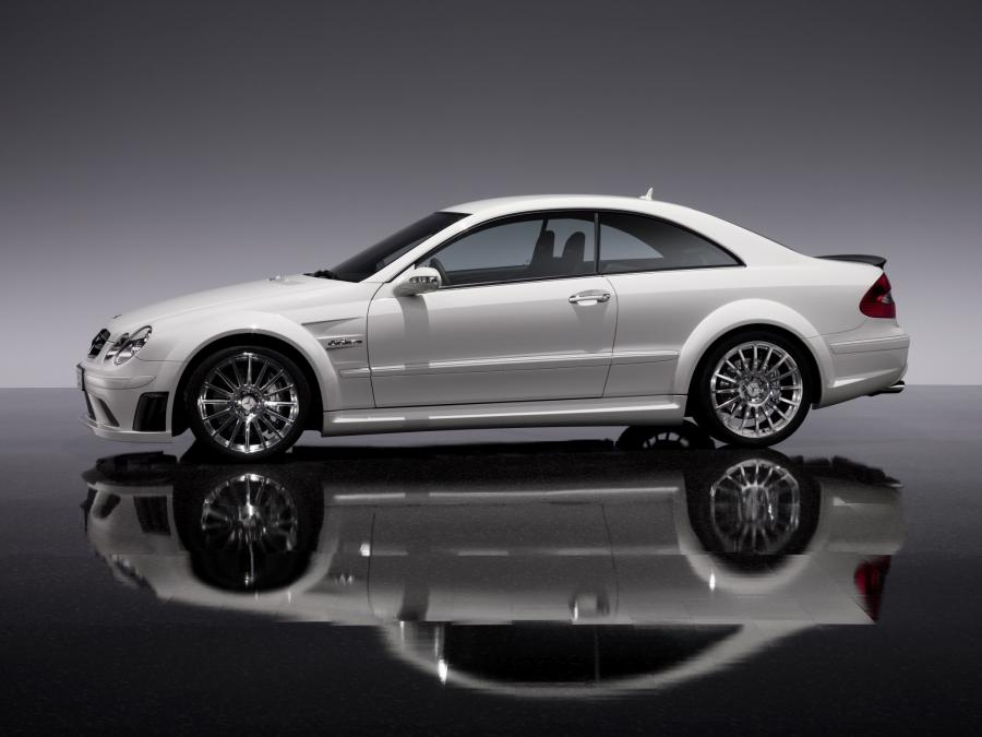  Mercedes-Benz CLK63 AMG Black Series 2008 года  (фото 6 из 37)